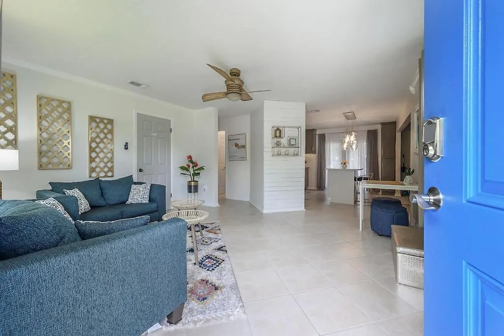 Golden Greek Getaway Chic House In Heart Of Tampa Villa 0*,