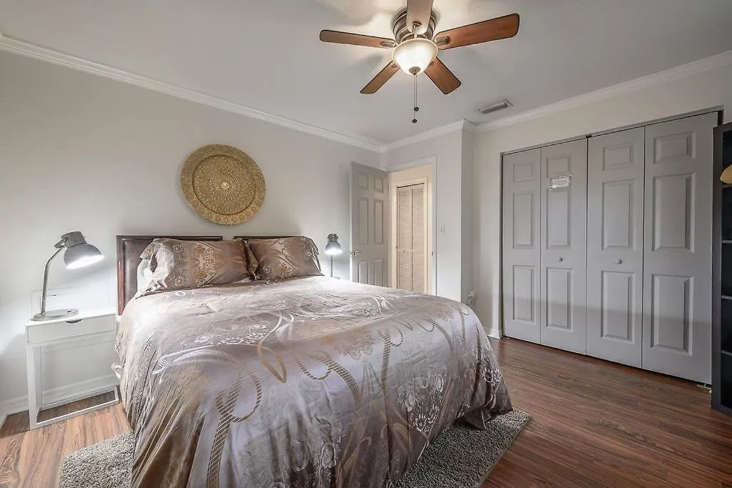 펜션 Golden Greek Getaway Chic House In Heart Of Tampa 빌라